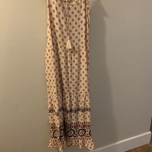 Carly Jean LA Maxi Dress Excellent Used condition